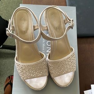 Vionic - Nude Ariel Wedge Sandal - 8.5